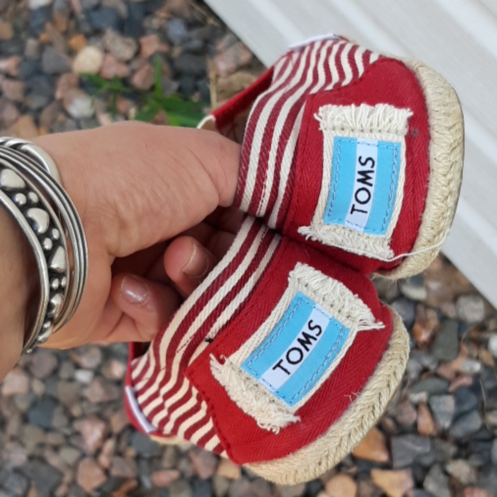 Toms red striped espadrille canvas flats 7.5 - Picture 4 of 7